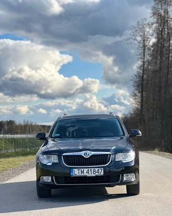 Skoda Superb cena 29500 przebieg: 298000, rok produkcji 2012 z Szlichtyngowa małe 137